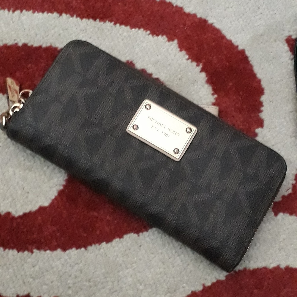 Michael Kors wallet brown